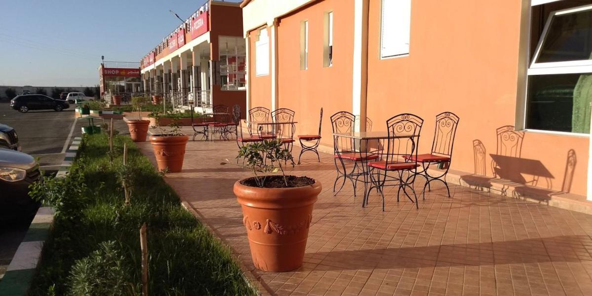 Hotel La Pomme Zaida ภายนอก รูปภาพ